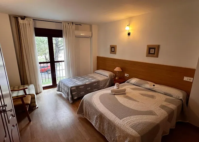 Hotel Puente de Piedra