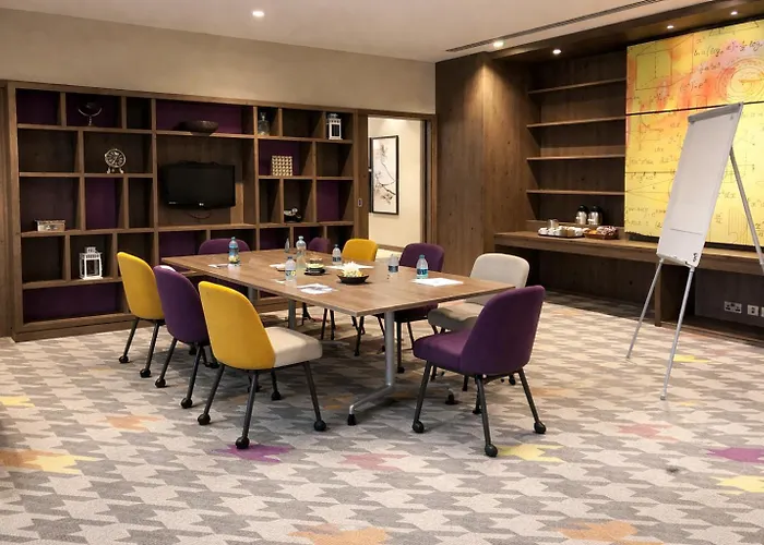 Hampton By Hilton Oxford Hotel