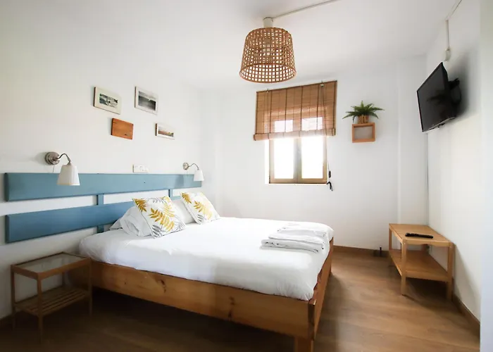 Latas Surf Lodge Loredo