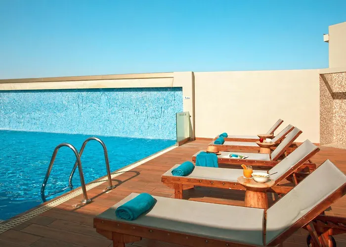 Zeus Wyndham Grand Athens