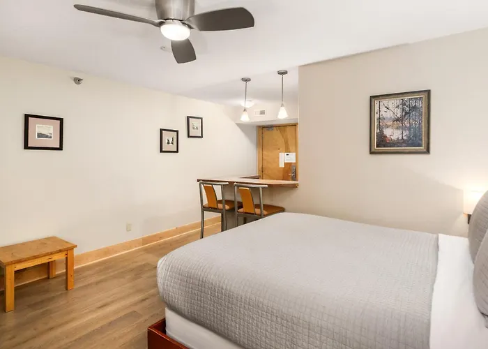 East Bay Suites