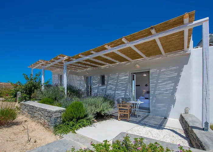Lithos Luxury Rooms (Adults Only)