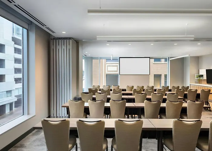 Aloft By Marriott Austin Downtown Hotel