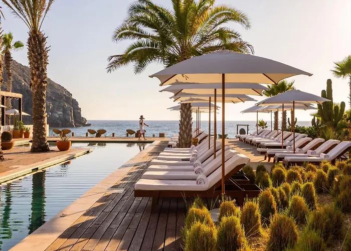 Hotel San Cristobal Adults 15+