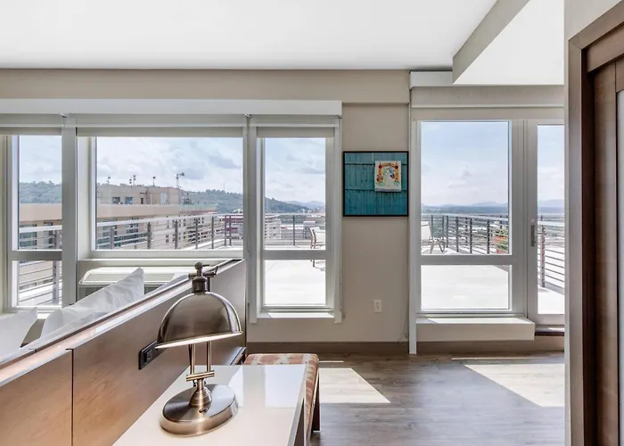 Cambria Hotel Downtown Asheville