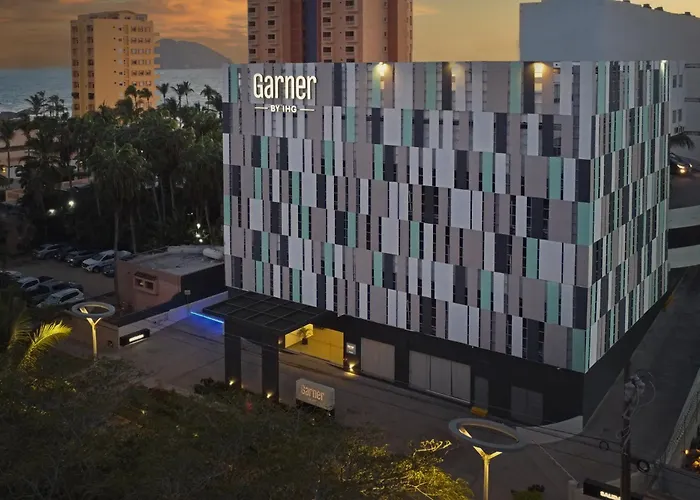 Garner Hotel Mazatlan Beach By Ihg