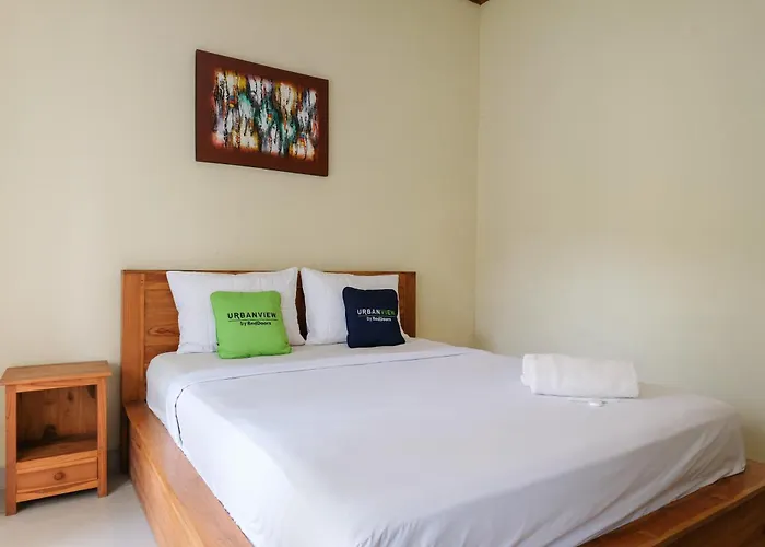 Urbanview Hotel Lilis Cempaka Mas Guesthouse