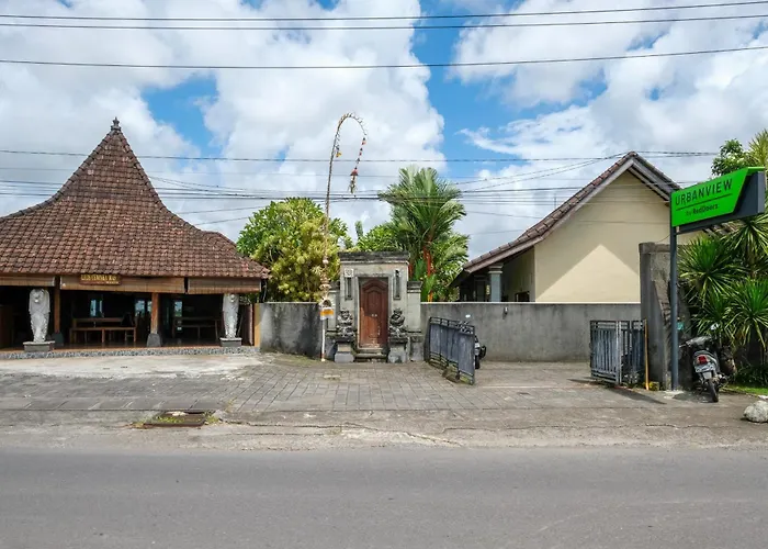 Urbanview Hotel Lilis Cempaka Mas Guesthouse