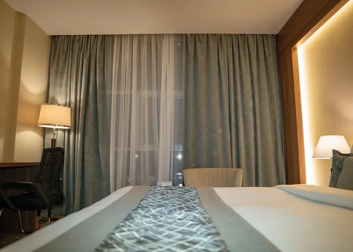Rosemond Al Hamra