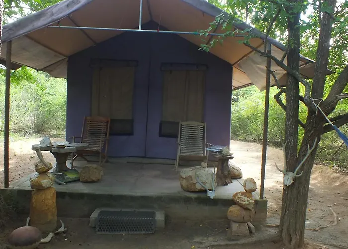 The Campers Lodge Yala