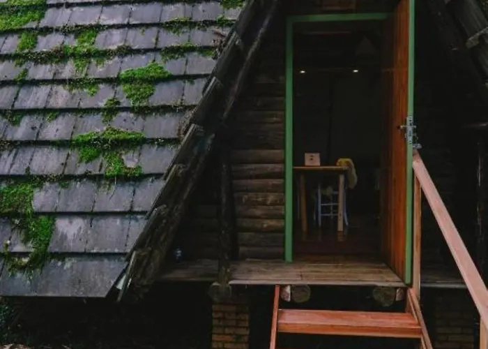 Snow Valley Eco Lodge