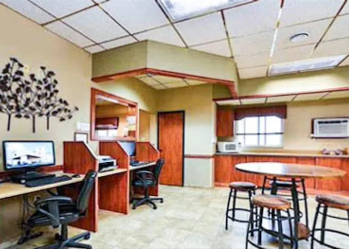 Studio 6 - Minot, Nd