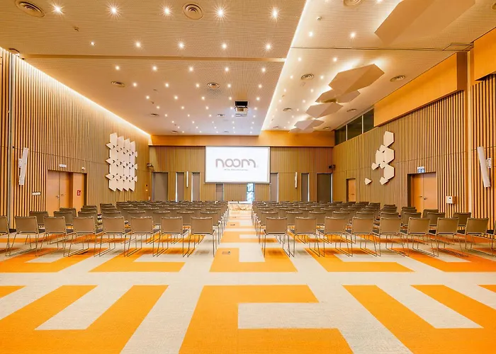 Noom Hotel Abidjan Plateau