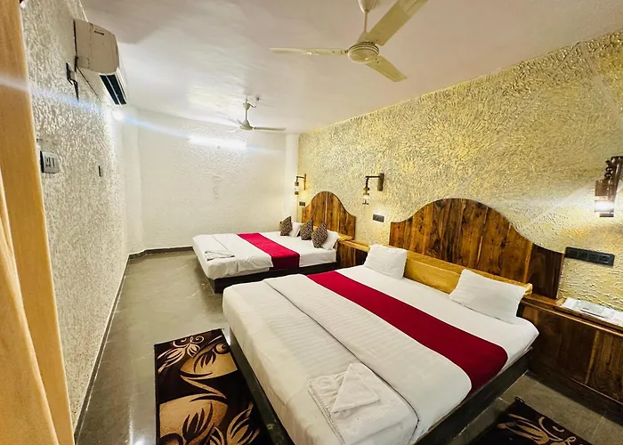 Istaqbal Hotel Mukki