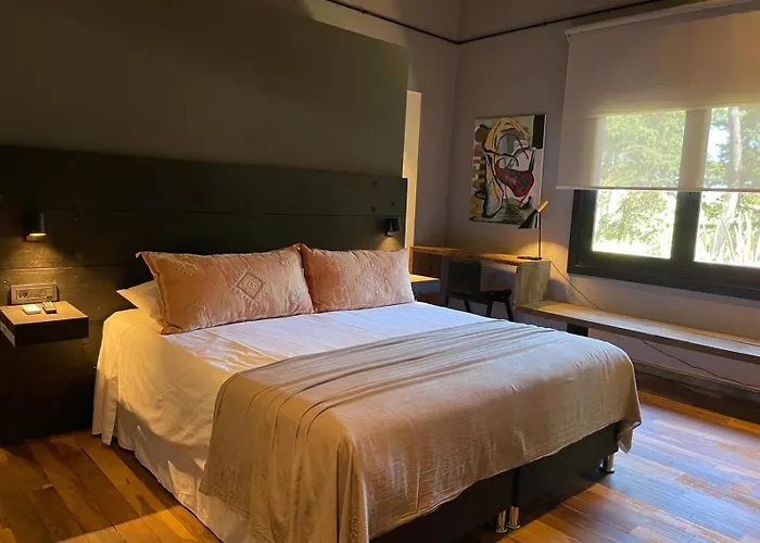 Be House Suites & Spa
