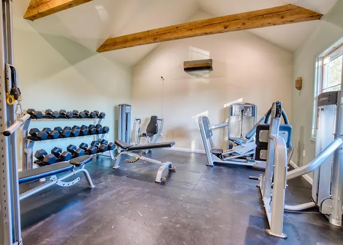 The Haues Windham - Spacious Suites, Gym, Mountain Views!