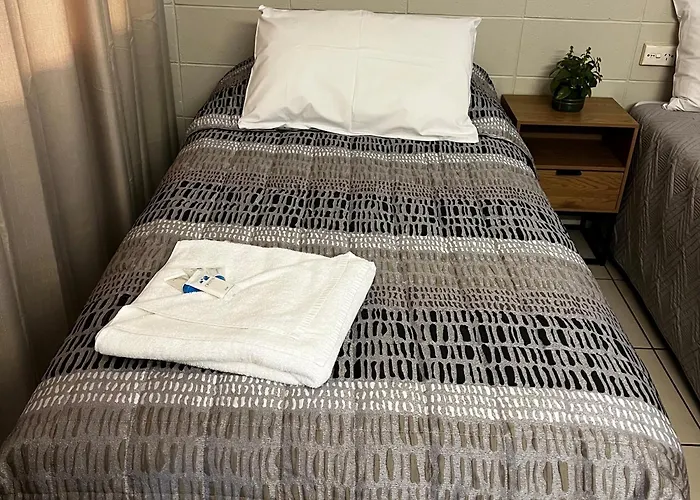 Jambin Hotel Motel