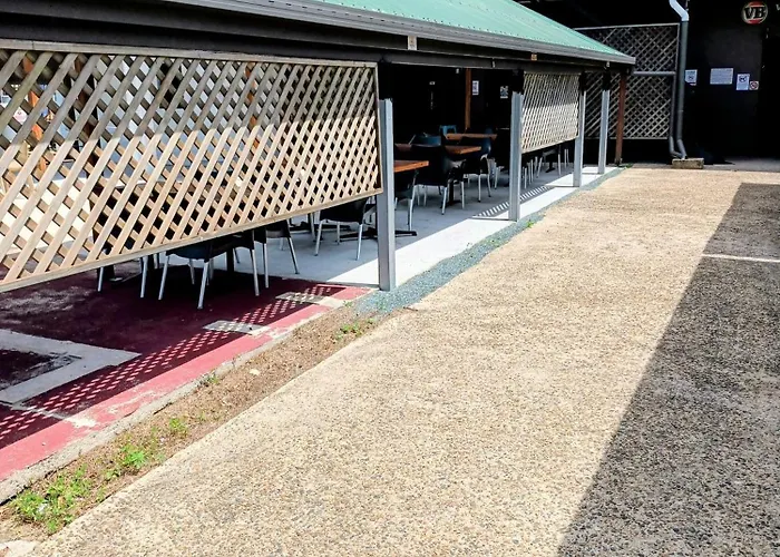 Grand Central Hotel Proserpine