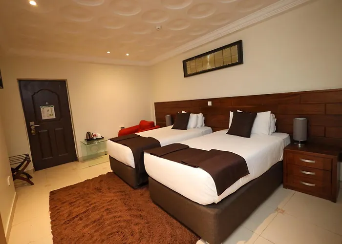 Airport West Hotel