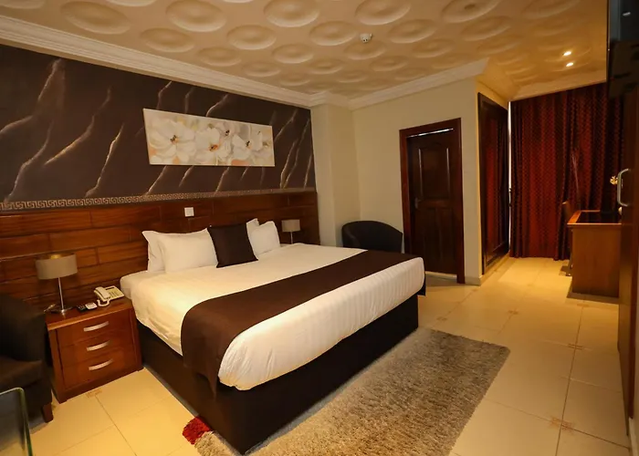 Airport West Hotel