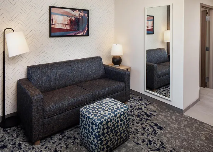 Home2 Suites By Hilton Memphis Downtown