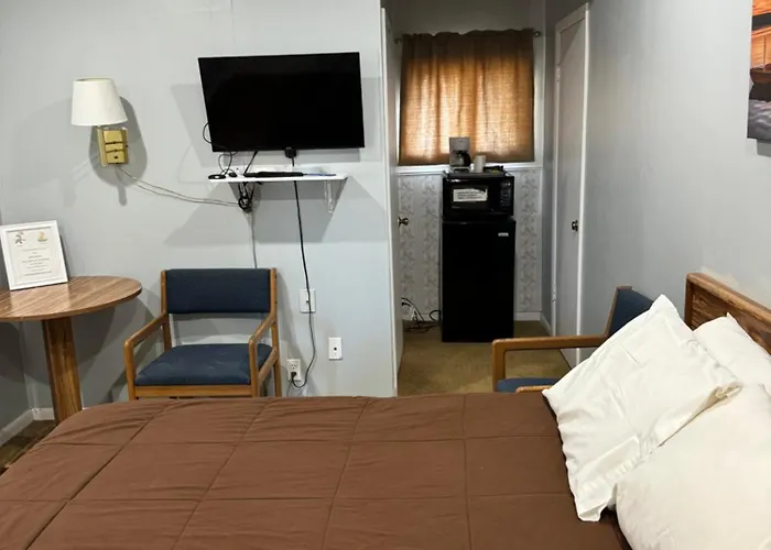 Fins And Feathers Lodge