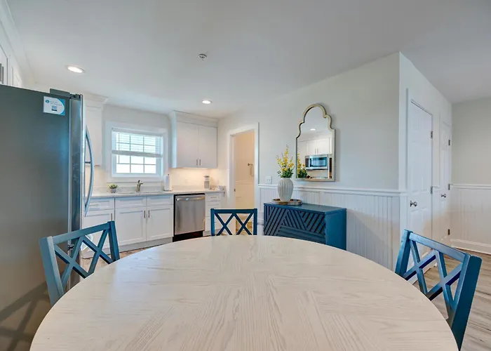 3003 Queen Suite, 3Rd Floor Cove