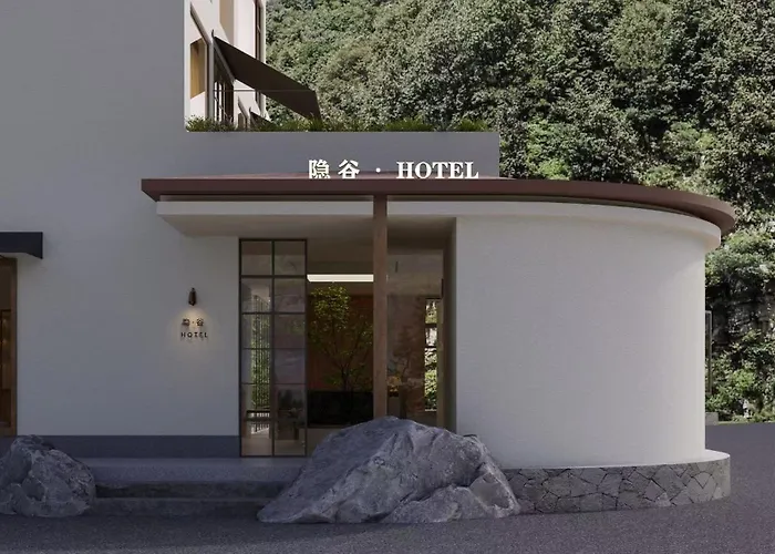 Hidden Valley Hotel-- New Hotel,A Hidden Gem,Serene Sanctuary,Exclusive Location,Swimming Pool & Cycling Route,Attraction Tickets Serivce In Advance,Affordable Luxury,Best Karst Mount View In Yangshuo