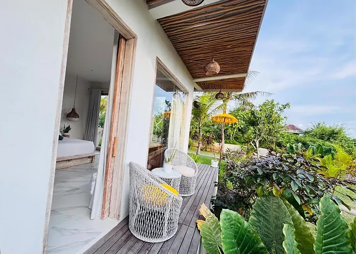 Trika Surfcamp Bali