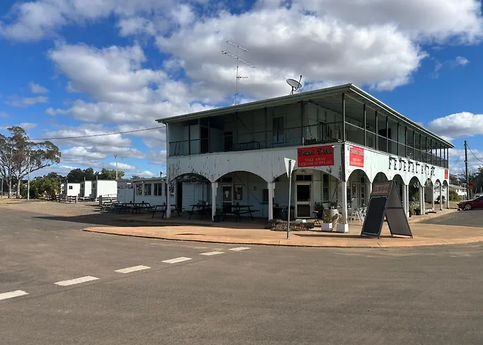 Federal Hotel 30 May St Wallumbilla Not Roma
