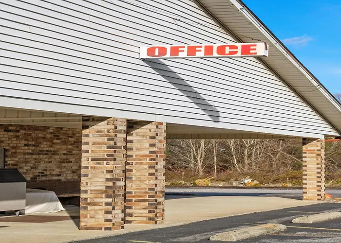 Budget Host Inn By Hotel O Portland Near I-65
