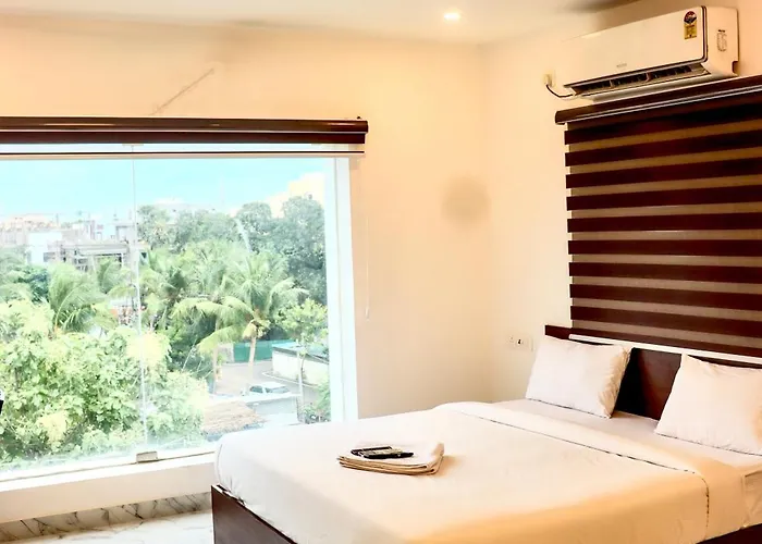 Hotel Rhythms Manapakkam