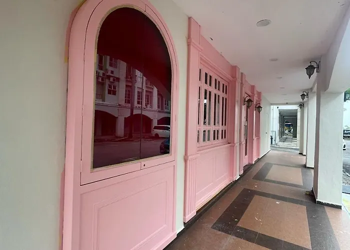 M Candy Hotel