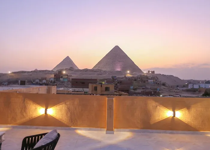 Alex Pyramids View Inn