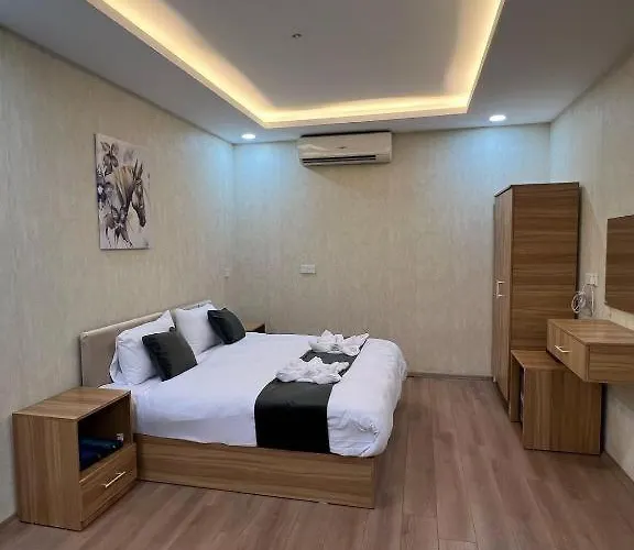 Perlina Waziran Hotel