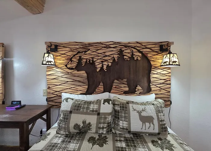 Gateway Inn And Suites Llc