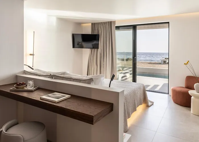 Orion Tinos Suites