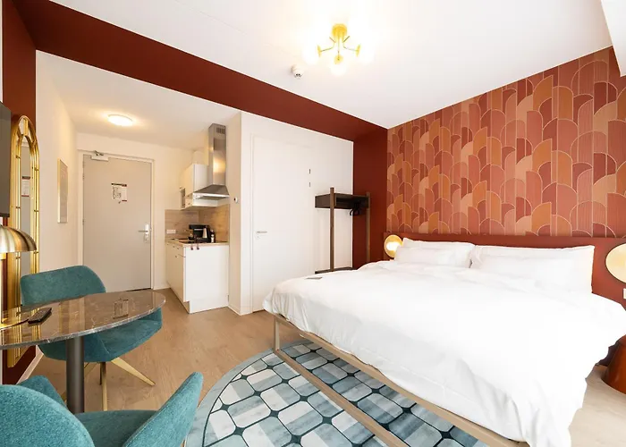 Duke Studio Hotel