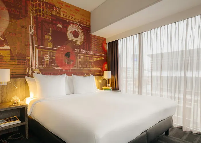 Crown Hotel Eindhoven Centre