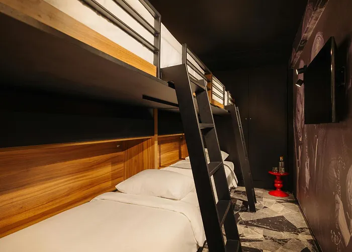 Leonardo Hotel Rotterdam Savoy