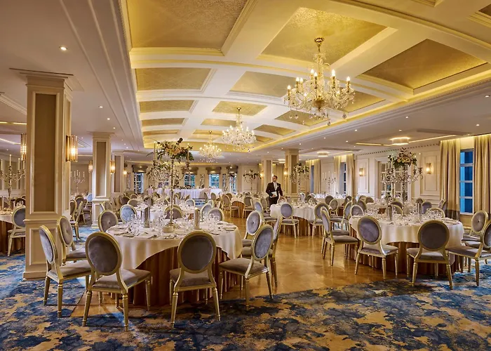 Cork'S Vienna Woods Hotel & Villas