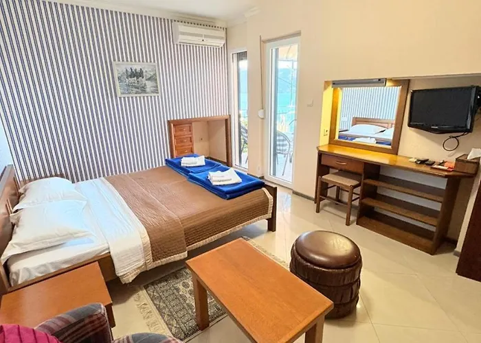 Garni Hotel Bokeska Noc