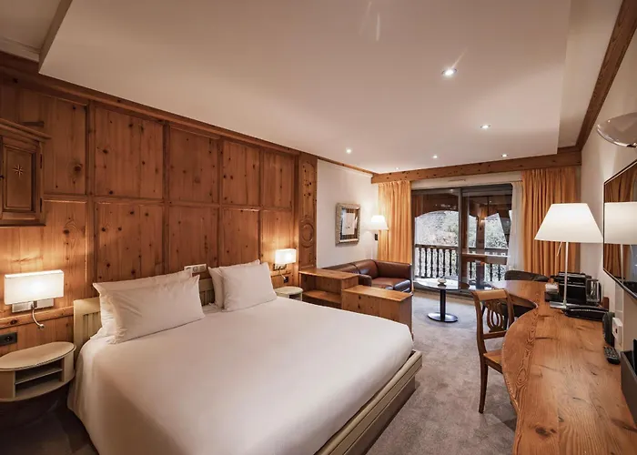 Yona Ex Le Parc Hotel
