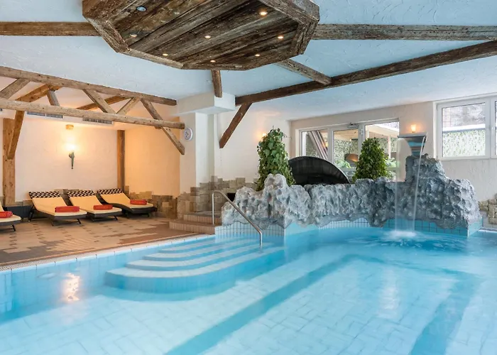 Hotel Alpenkönigin - ALPINE LUXURY - Sommer Silvretta Premium Card inklusive See