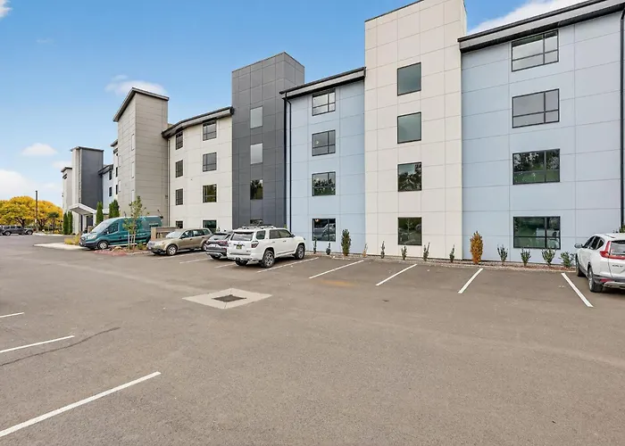 Towneplace Suites By Marriott Portland Airport