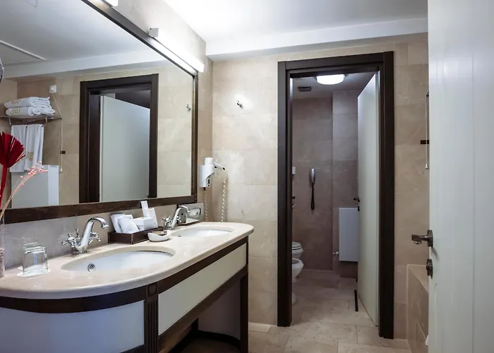 Epoque Hotel - Relais & Chateaux