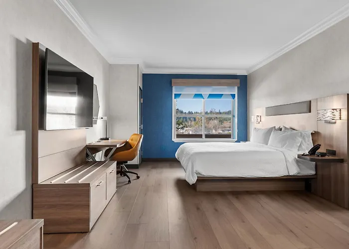 Holiday Inn Express Hotel & Suites Santa Cruz By Ihg