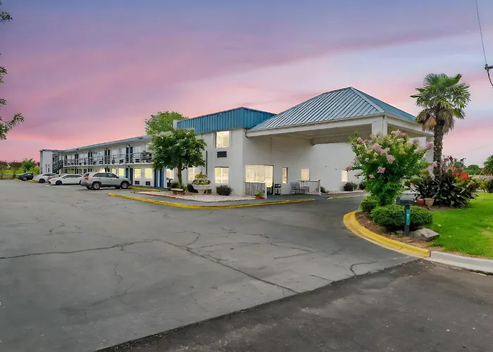 Baymont By Wyndham Rock Hill
