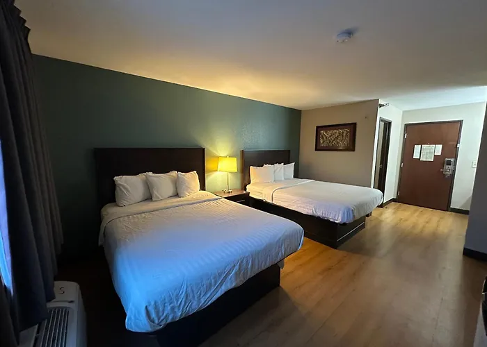 Baymont Inn & Suites By Wyndham Lincoln Ne