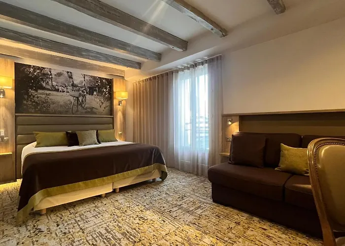Hotel Logis - Le Christina à Bourges